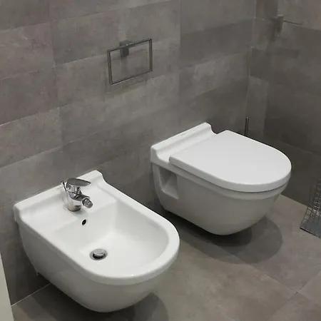 Apartament Nea Parthenope *