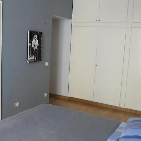 Nea Parthenope Неаполь